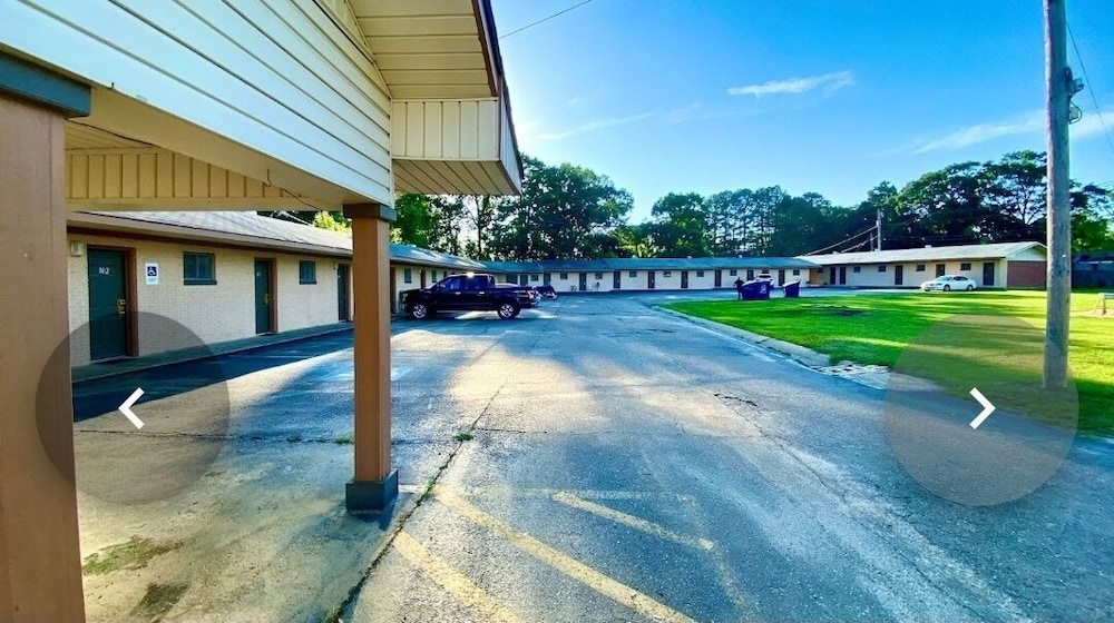 Hollywood Motel
