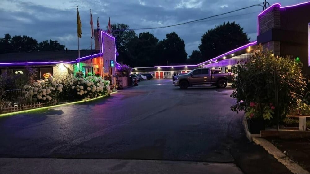 crestwoodmotel