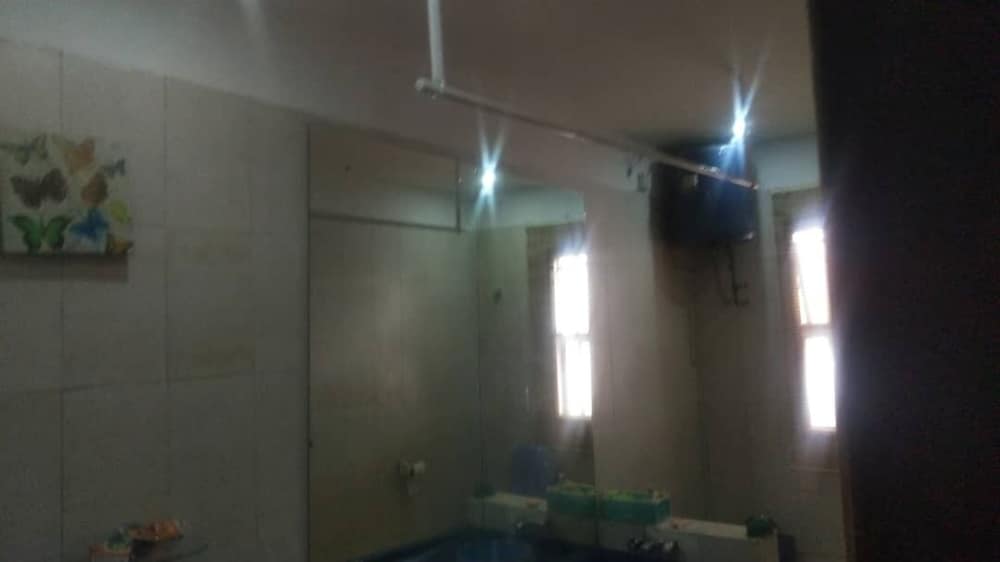 Inviting 2-bed Apartment in Lagos -canal Views view 2