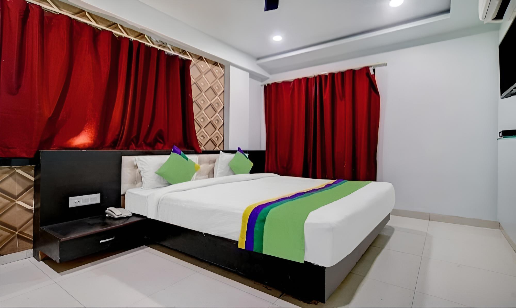 Hotel Choudhary International view 2