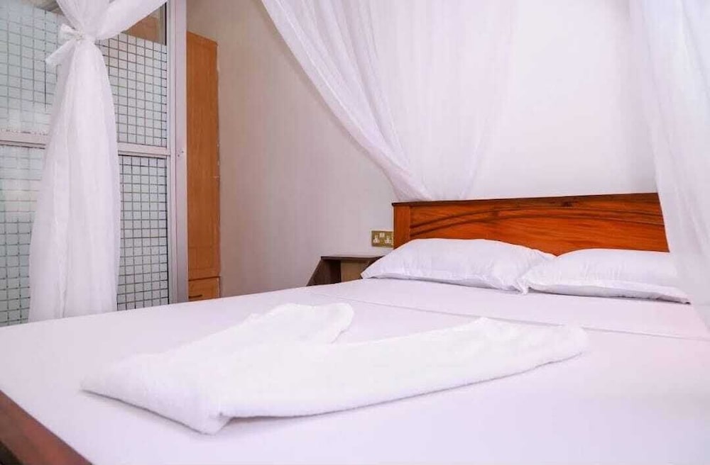 Lux Suites The Pink House Naivasha