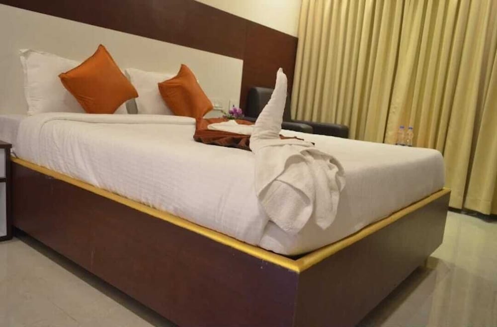 HOTEL NARMADA GRAND