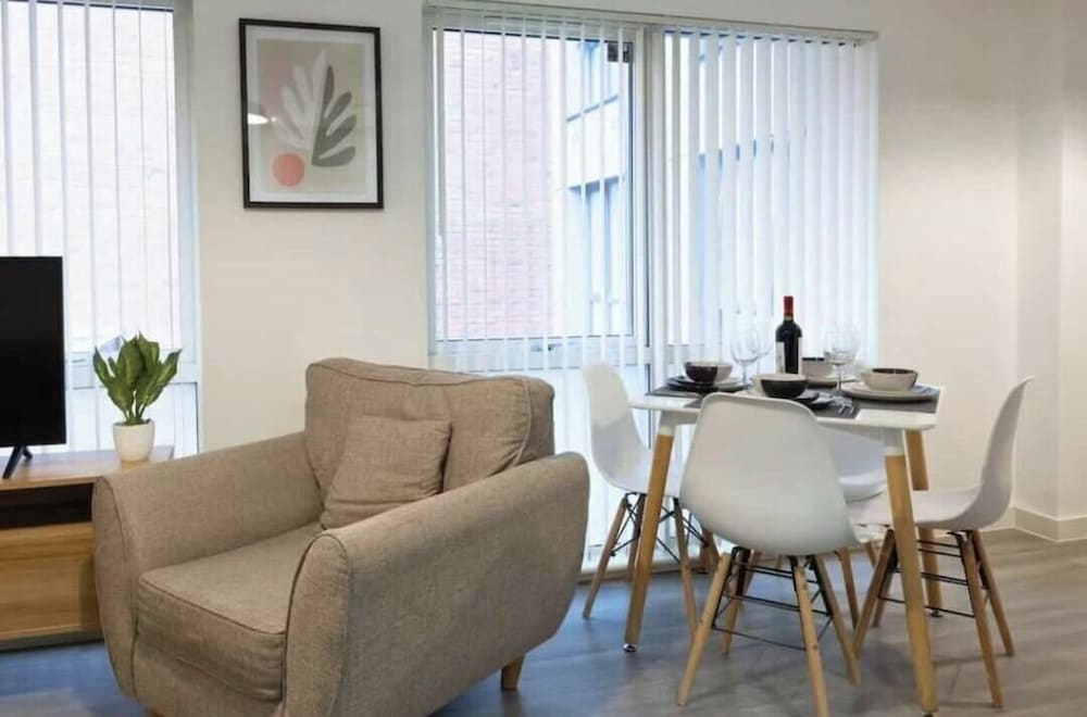 The Halo - Terrace - Central Manchester - Parking