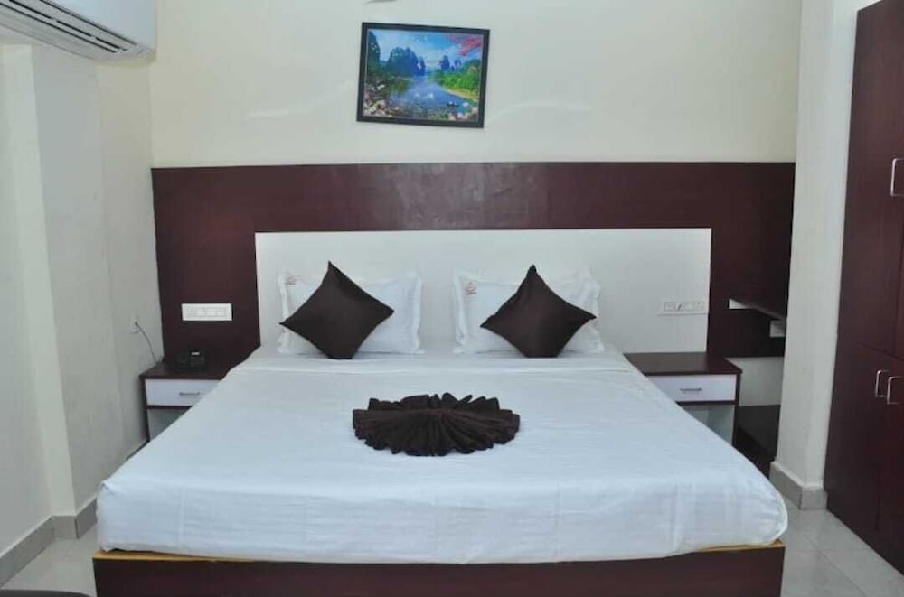 HOTEL NARMADA GRAND
