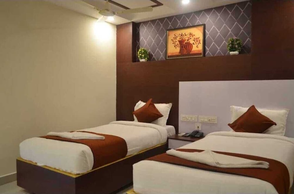 HOTEL NARMADA GRAND