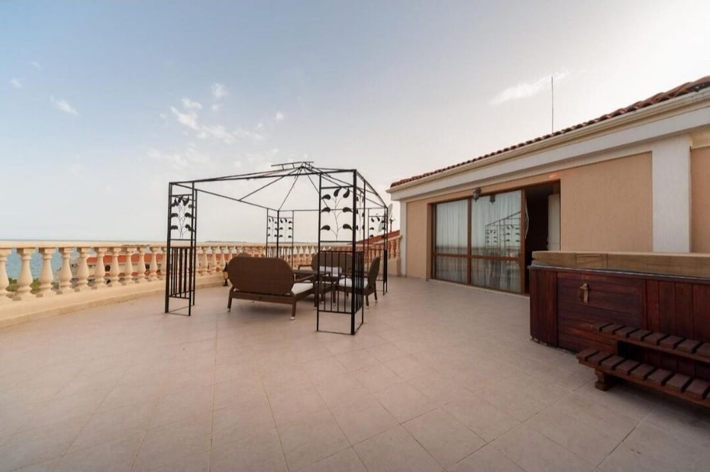 Maisonettes in Royal Bay Residence&SPA 2