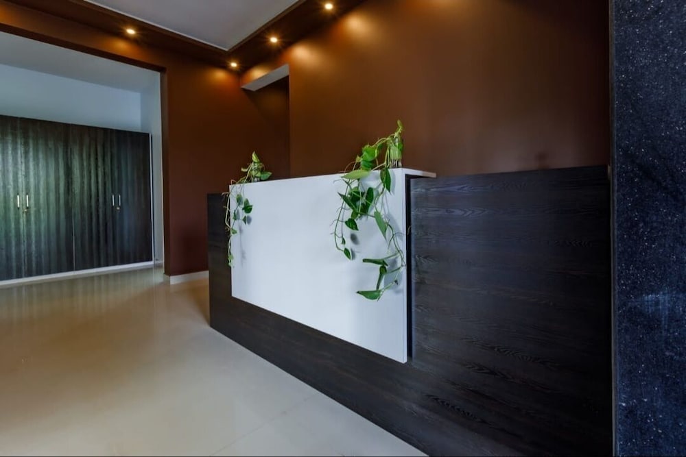 Om Shanti Residence