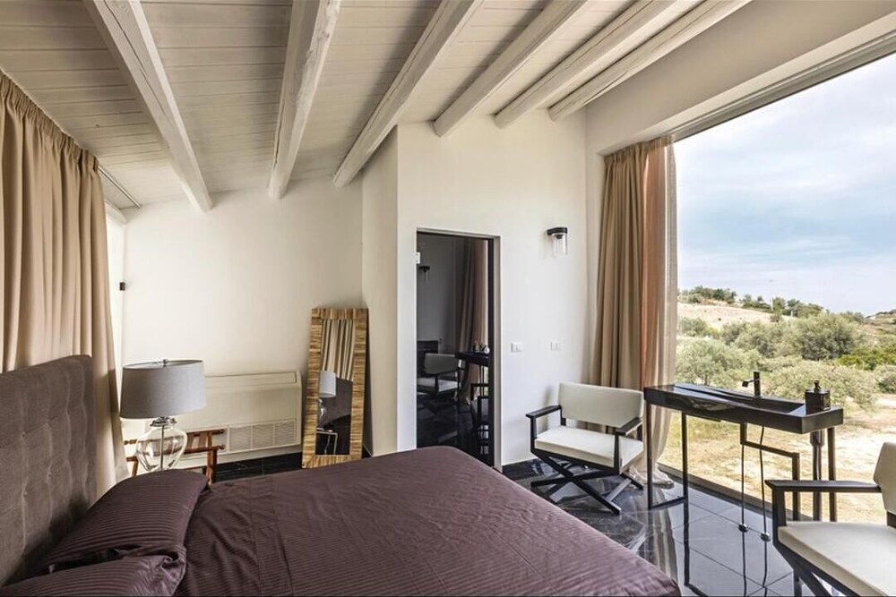 Amazing Property of 2 Villas on a Land sea View