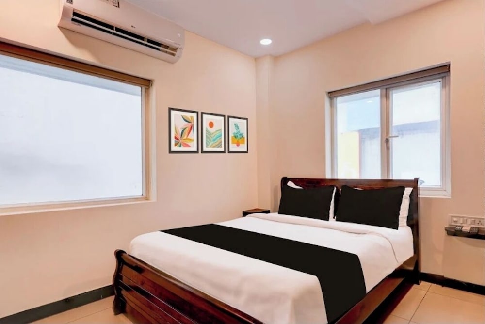 SRI ADITI INN