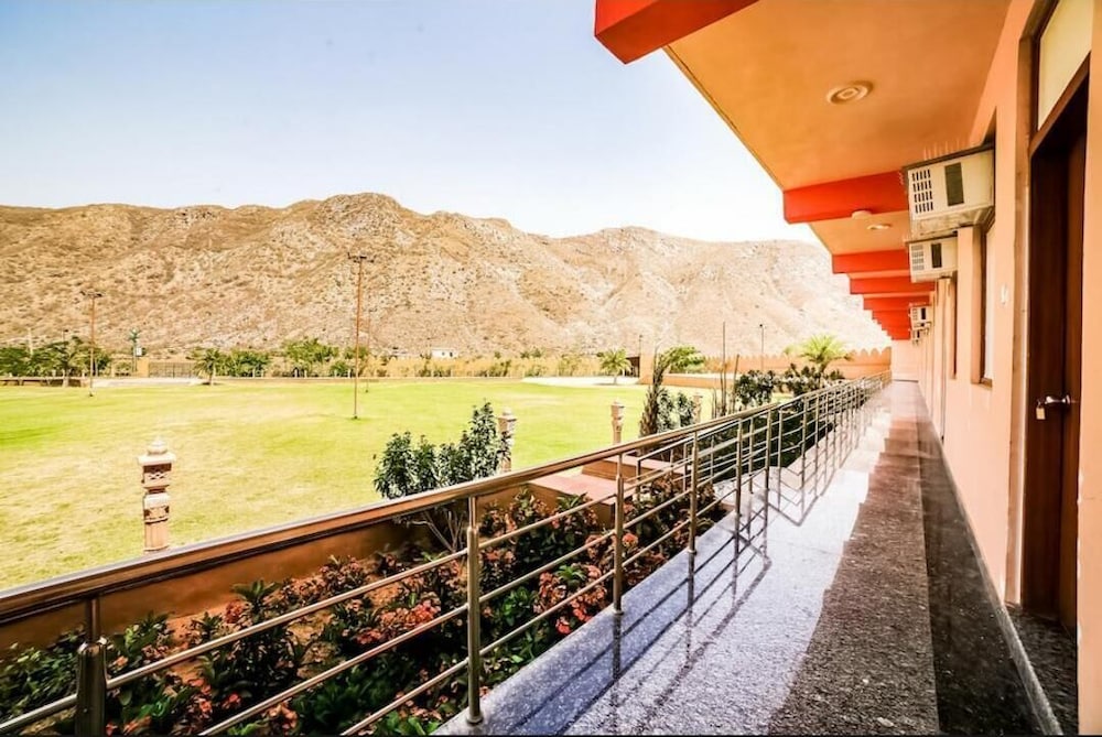 Serene Aravali