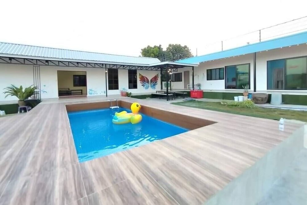 Lsarl Pool Villa