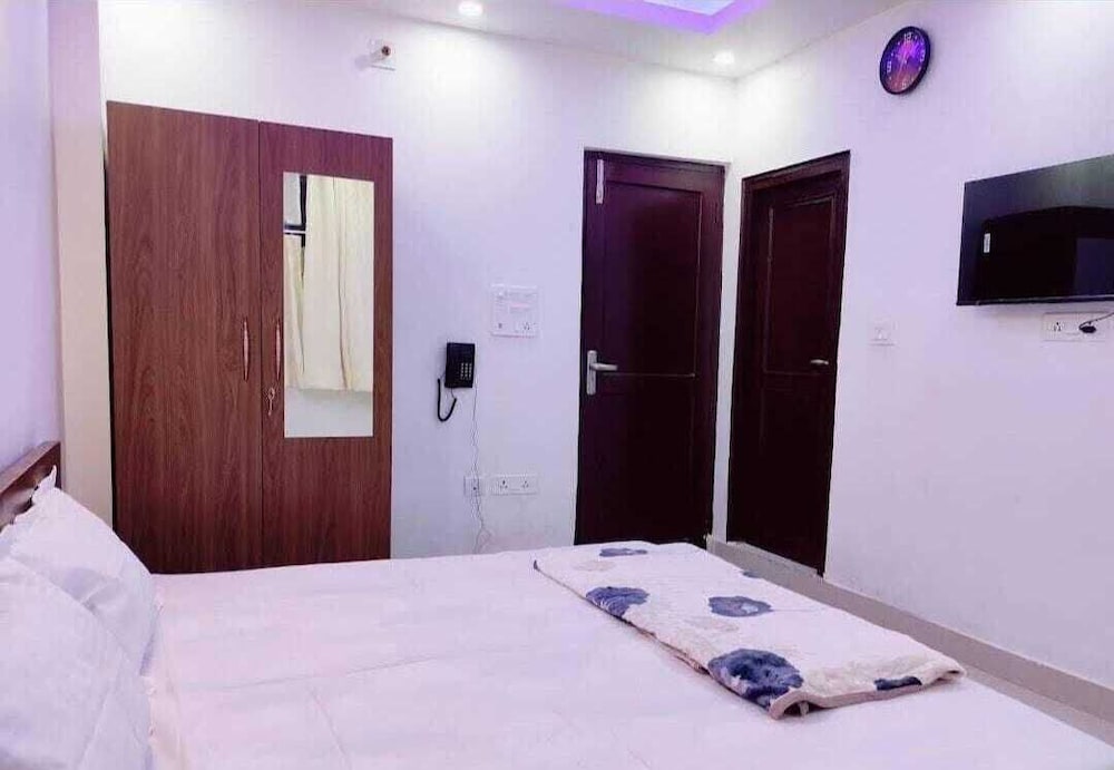 Le Mirage Guest House
