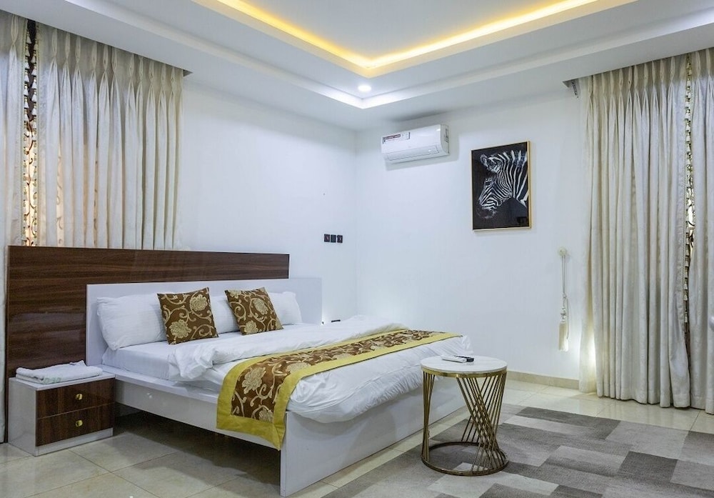 Premium Three Bedroom Apartment - Abuja