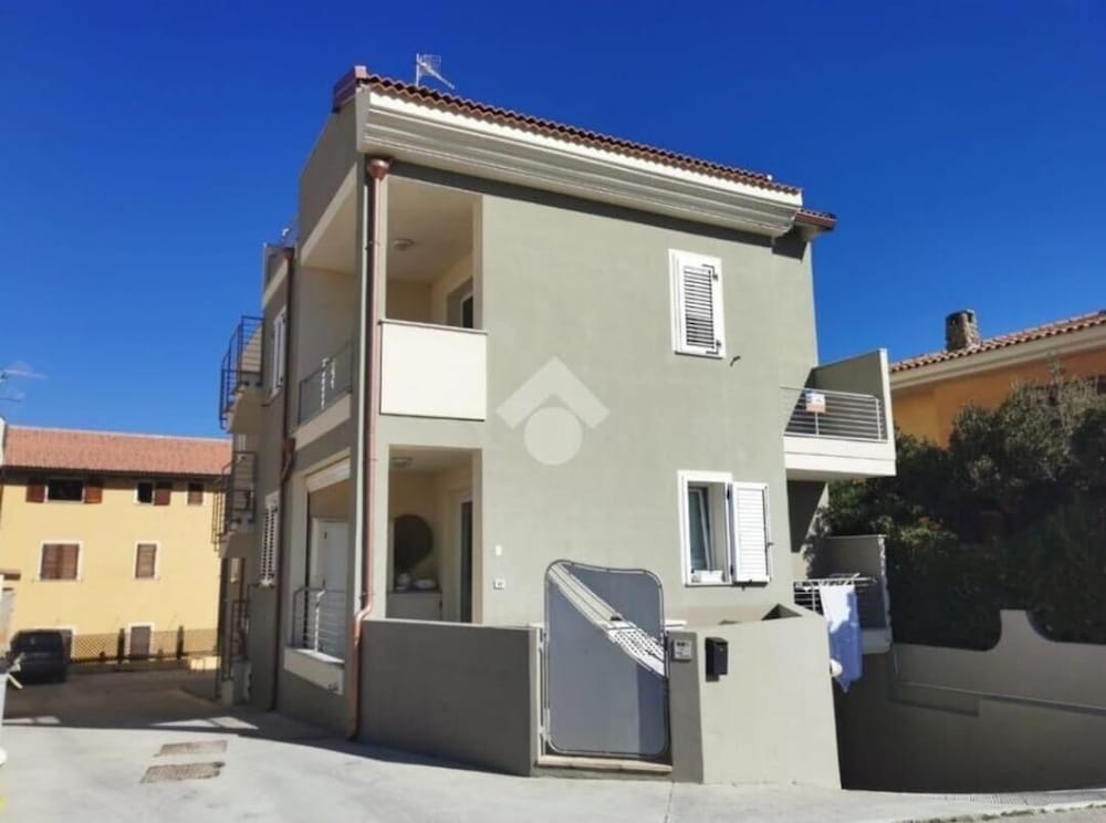 Casa Arborea con Vista Mare