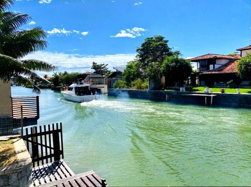 Villa Amarela