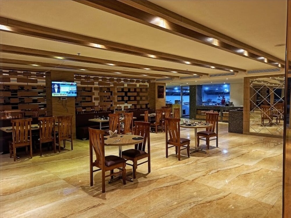 HOTEL SHEMRON