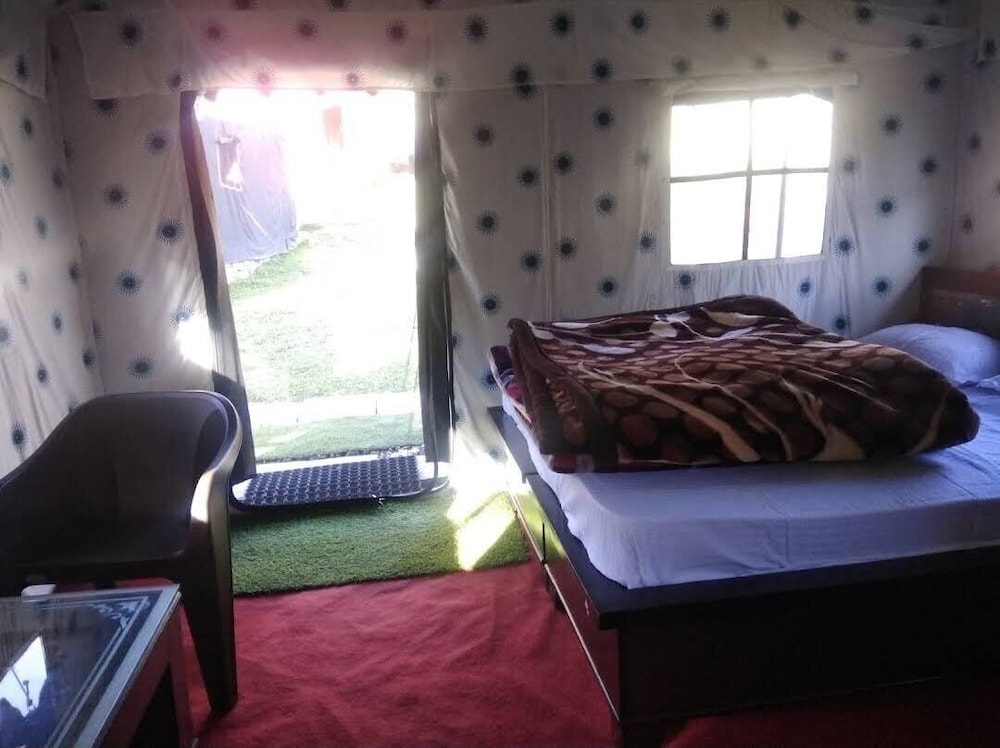 Mountain Deligh Camp Chopta