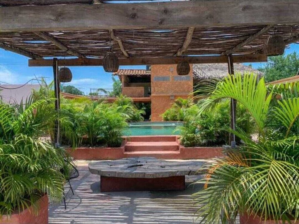 CASA MELROSE