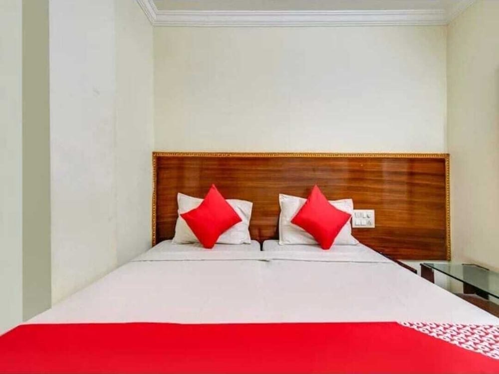 HOTELTEJAS INN