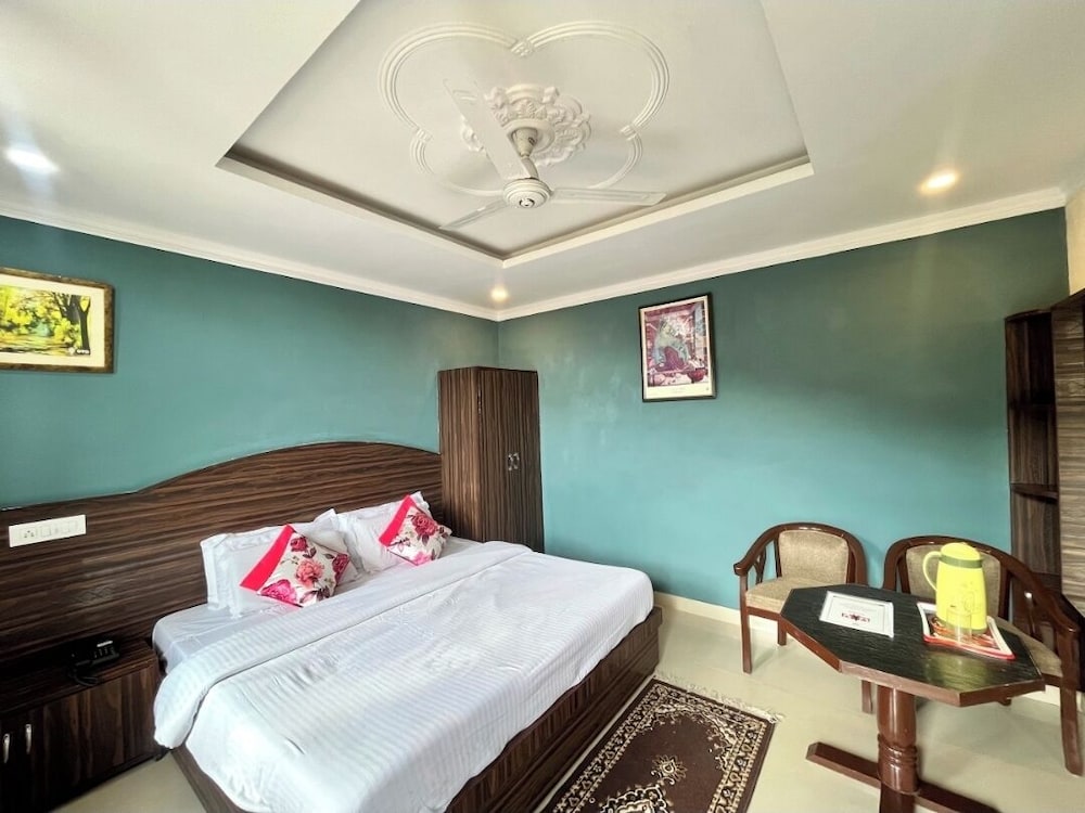 Hotel Anuj Regency