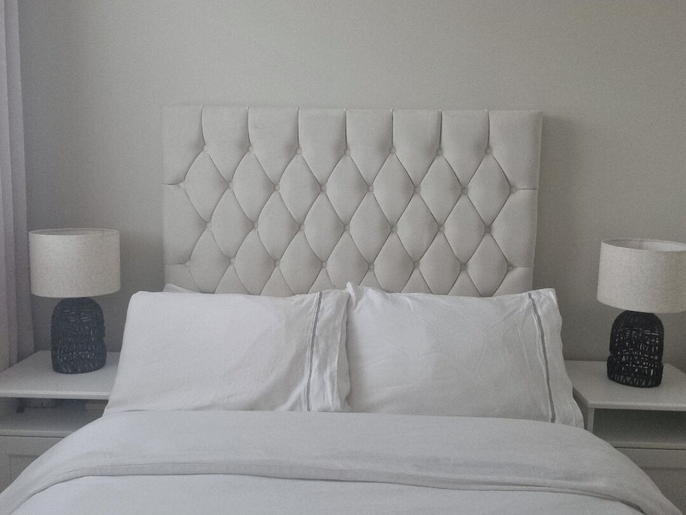 3 Bedroom, Sleeps 6, Free Parking
