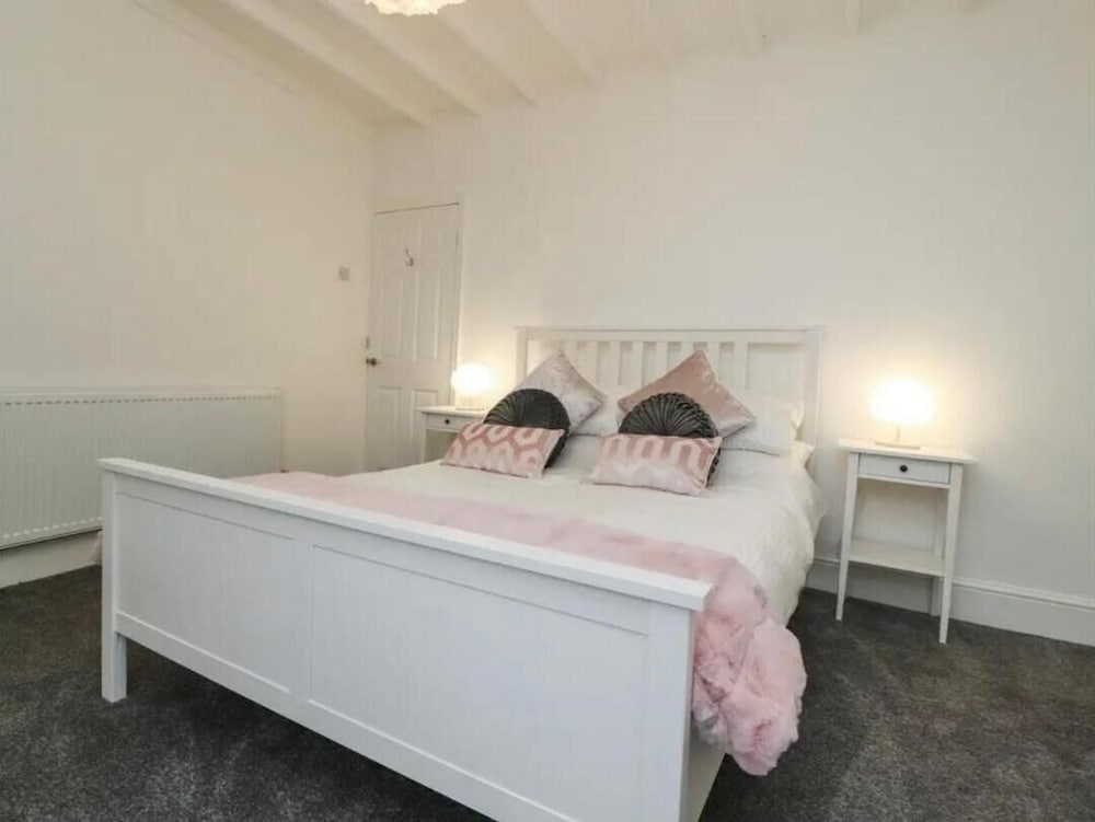 Kitty Cottage - 3 Bedroom - Warm and Welcoming - Sleeps 5 - Blackpool
