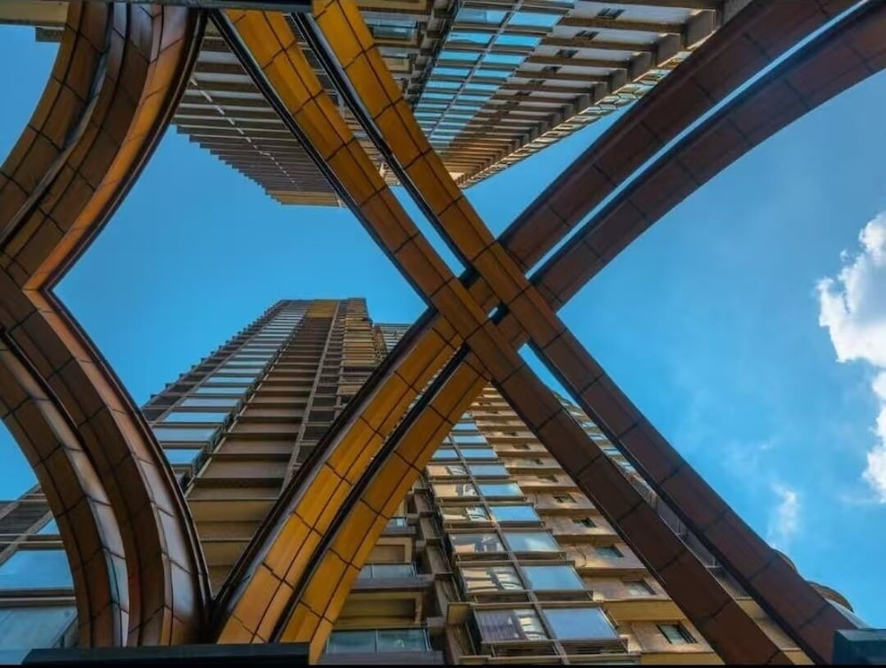 Baihong Riverview Drone Show Apartment