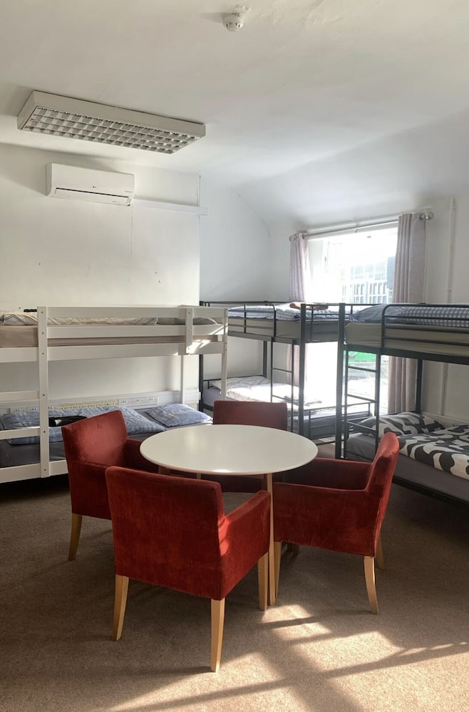 Eden Quay Lodge