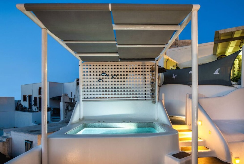 Astrea Suites Feggaropetra Cave House