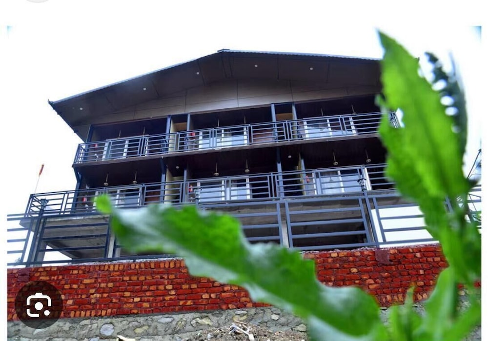 The Dhanaulti chalet