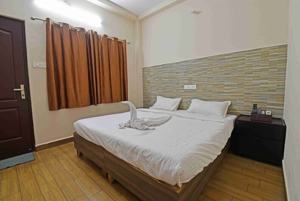 Aurobay Resorts