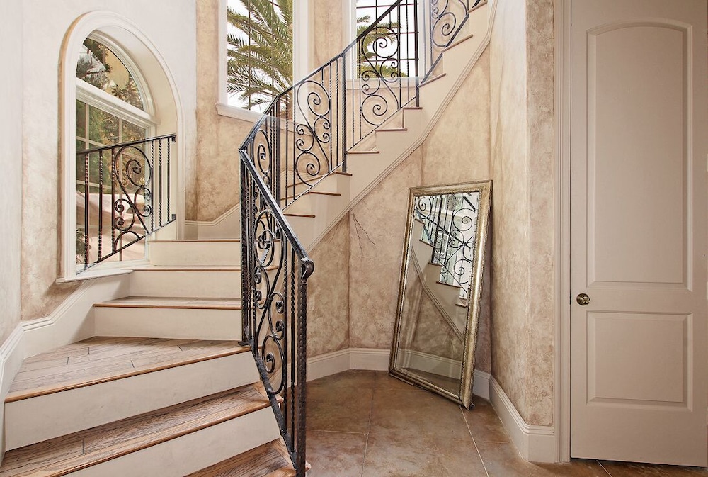 Bel Sol Luxury Tuscan-style Home Steps to Private Tropical Pool by Redawning