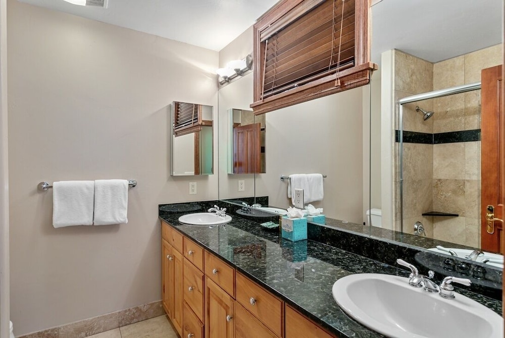 3135 Thistle - 7 Bedroom Private Home 7 Home