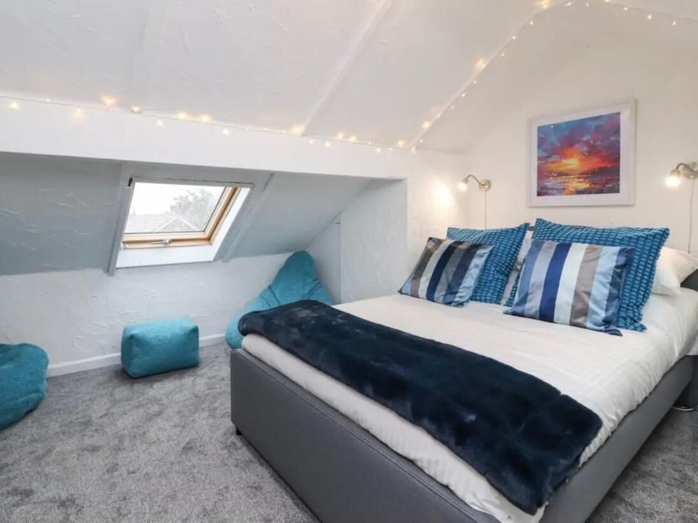 Kitty Cottage - 3 Bedroom - Warm and Welcoming - Sleeps 5 - Blackpool