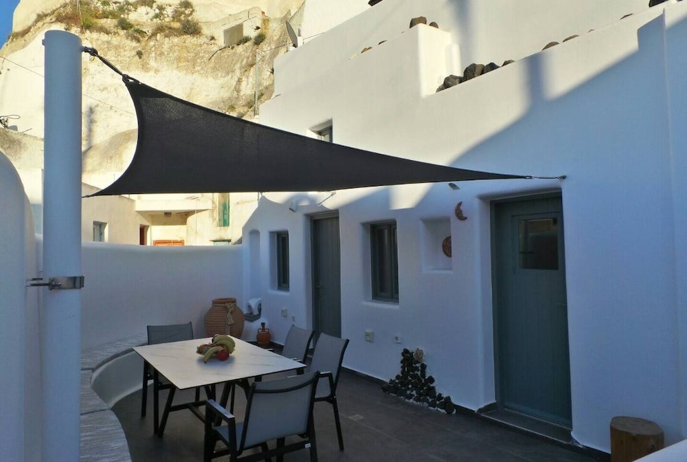 Astrea Suites Feggaropetra Cave House