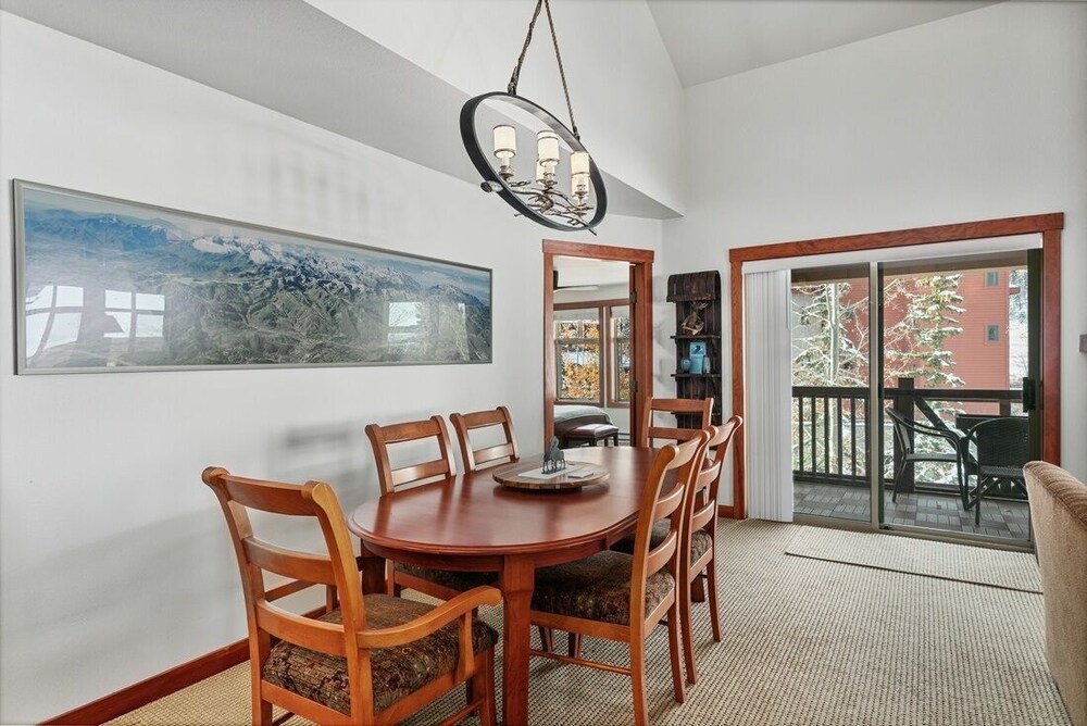 1311A - Two Bedroom Deluxe Eagle Springs West 2 Condo