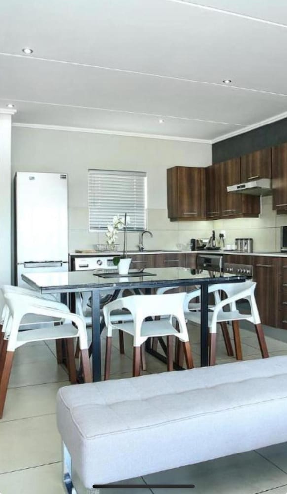 Luxury Apartment in Sandown