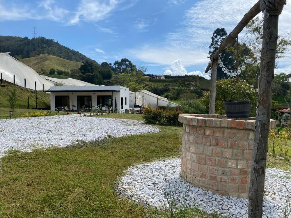 Country House Rest Relaxation Jacuzzi Bbq Large Green Areas