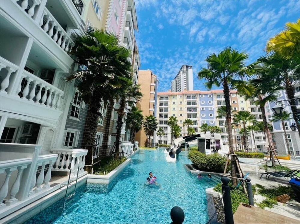 Seven Seas Cote Apartment