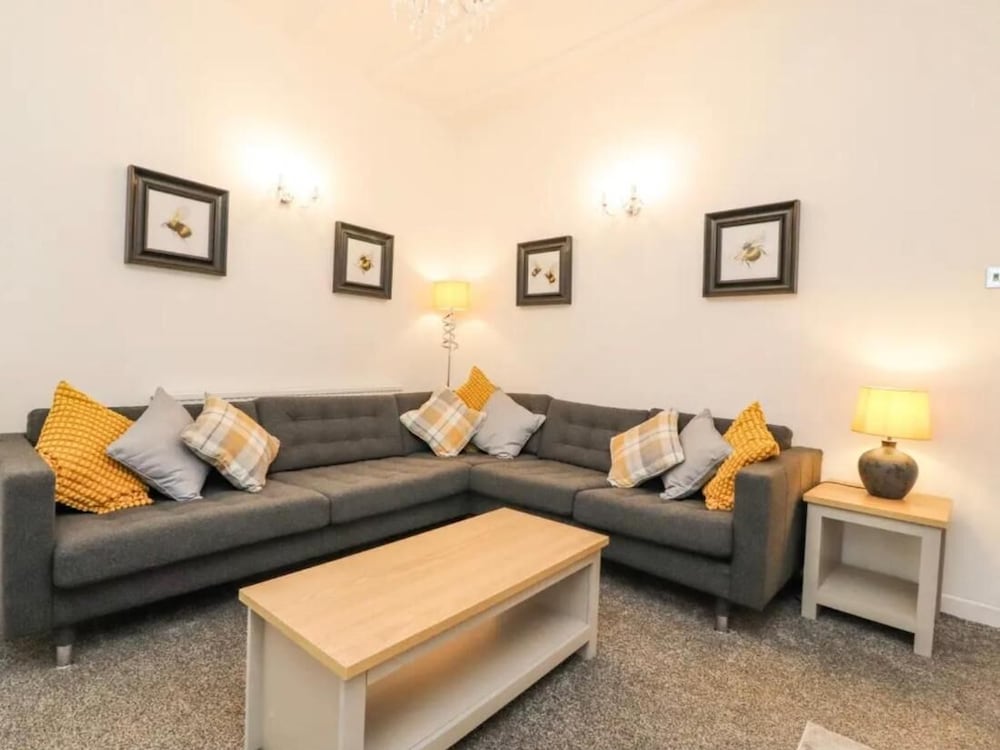 Kitty Cottage - 3 Bedroom - Warm and Welcoming - Sleeps 5 - Blackpool