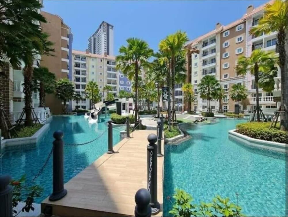 Seven Seas Cote Apartment