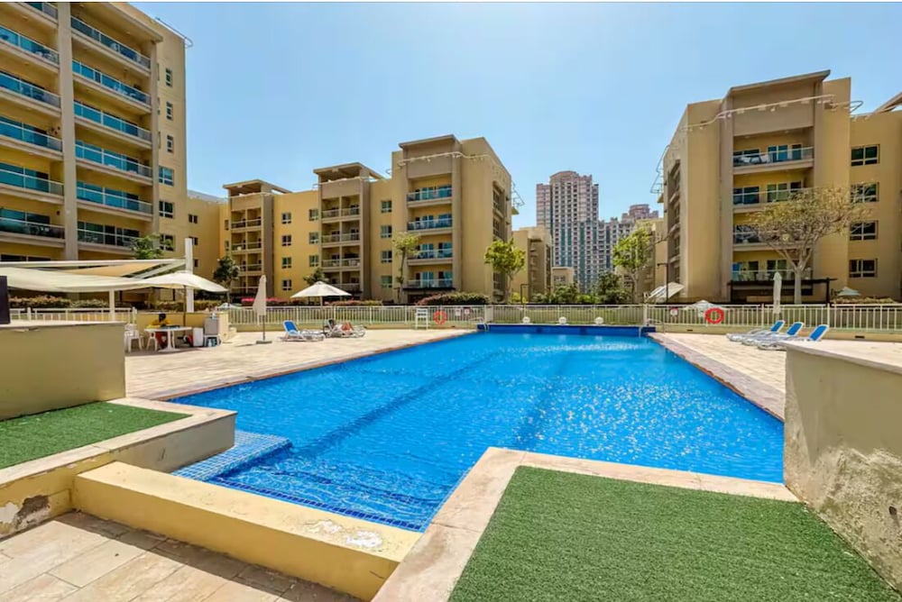 Binghatti Phoenix JVC Near Circle Mall