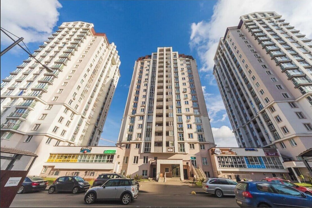 Bright Apartments near Dana Mall