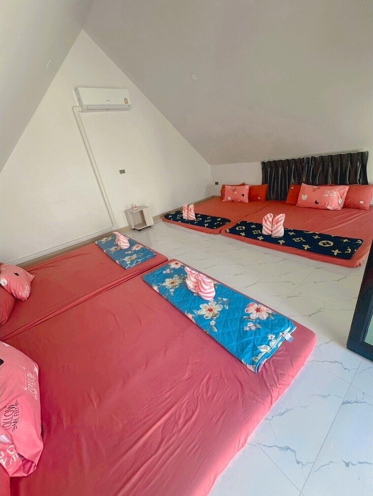 Level UP pool villa Rayong
