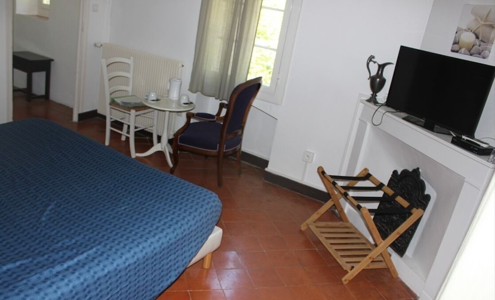 Photo 12