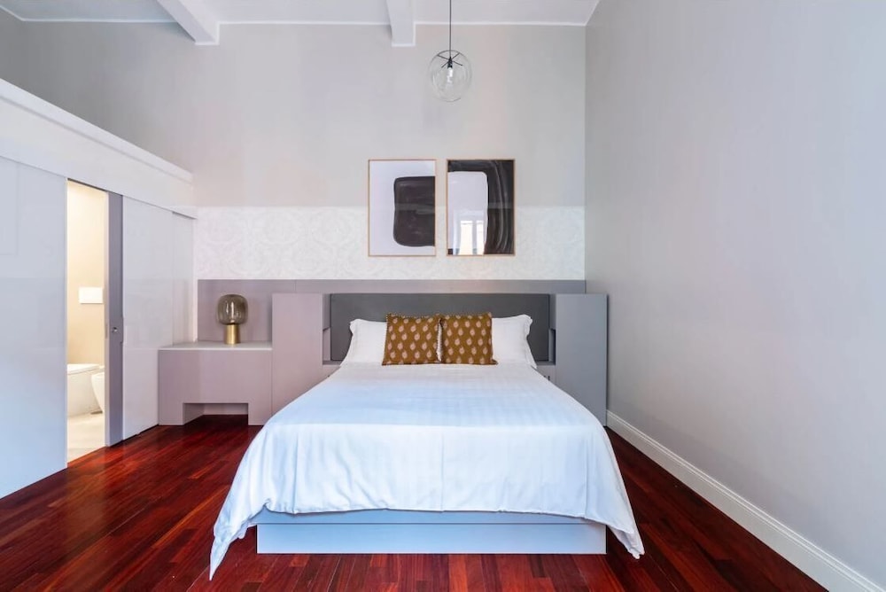 Croce Apartments