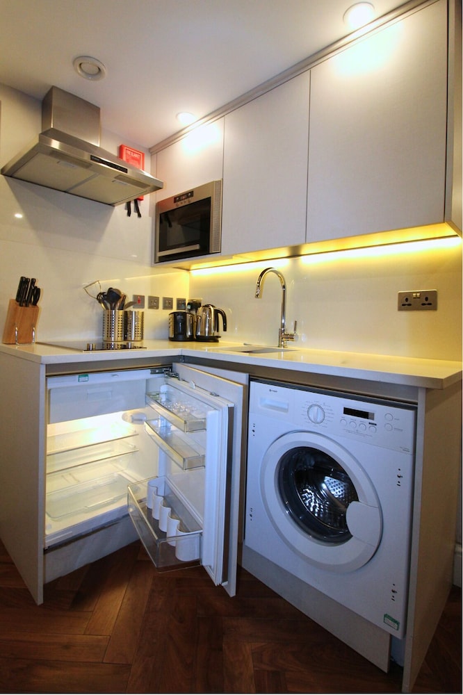 Baker Street Apartments by Viridian Apartments