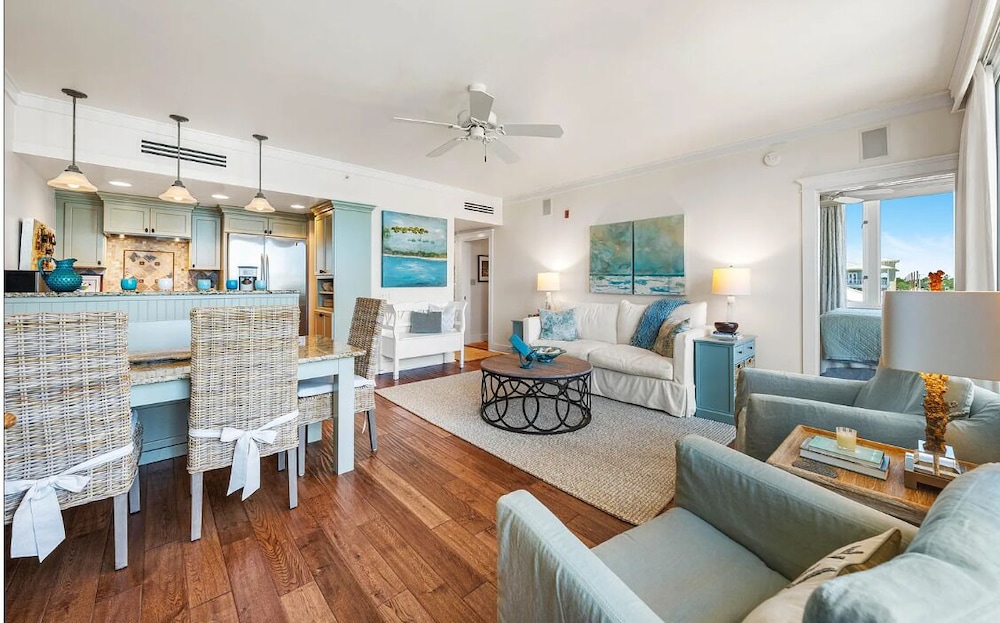 Six Palms 4A