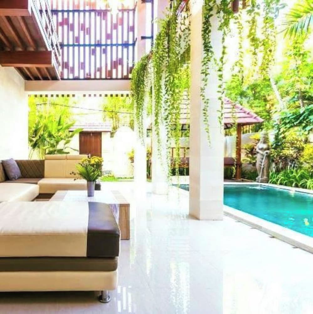 Huge Two Storey 4 Bed 4 Bath Villa With Pool Right in the Heart of Seminyak