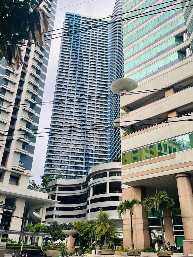 Sunset View at Air Residences Makati